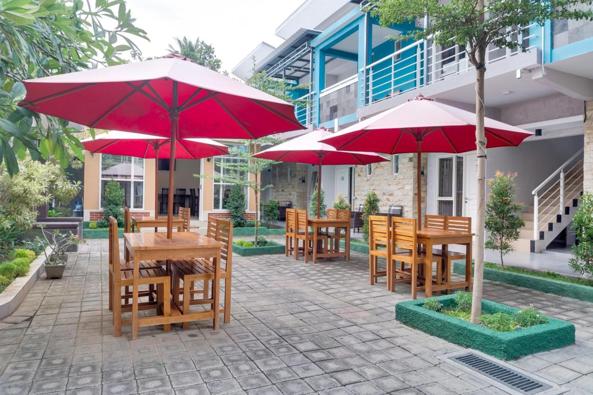 Super Oyo 1579 Kate'El Inn Banyuwangi  Exterior foto