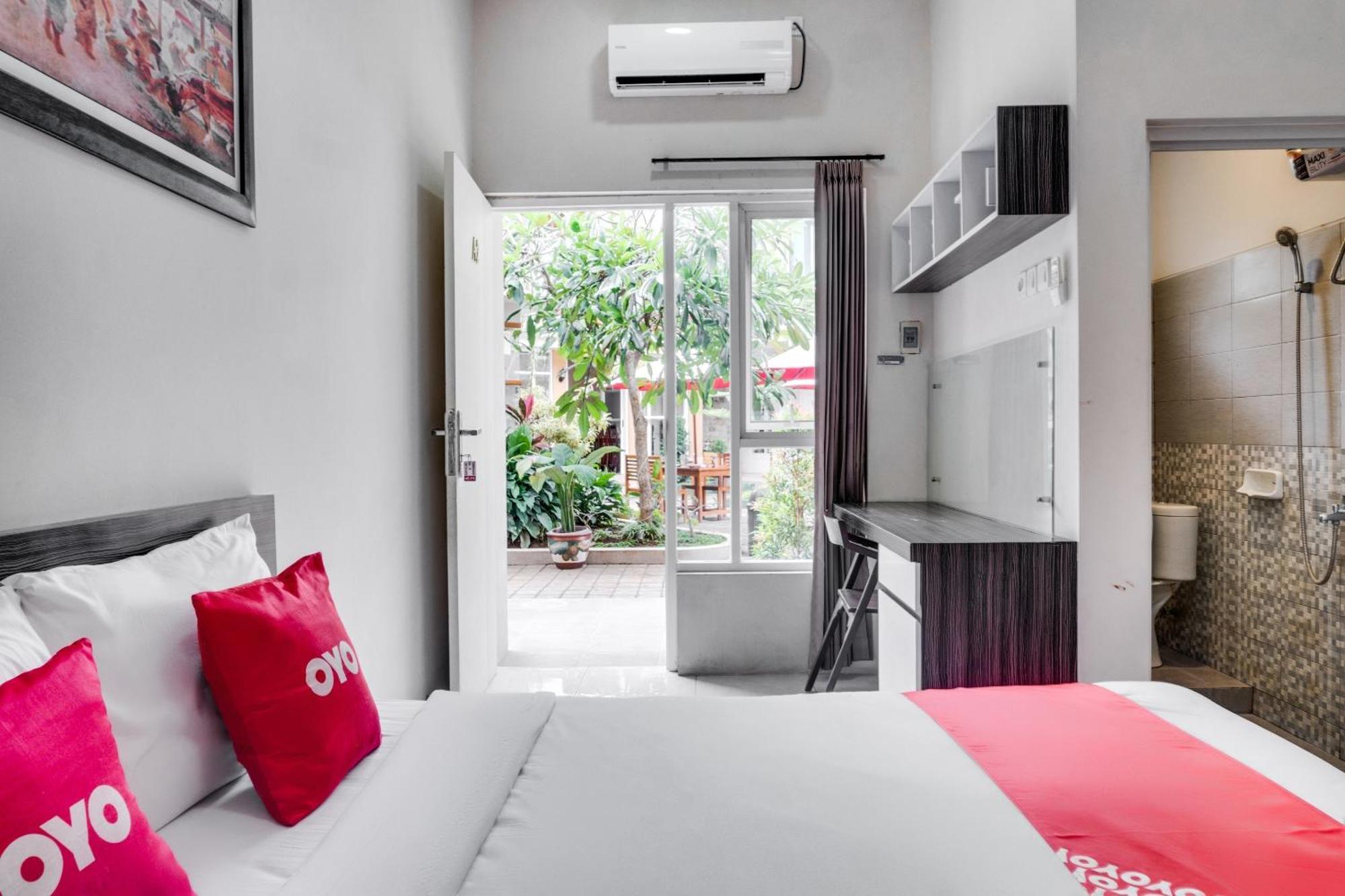 Super Oyo 1579 Kate'El Inn Banyuwangi  Exterior foto