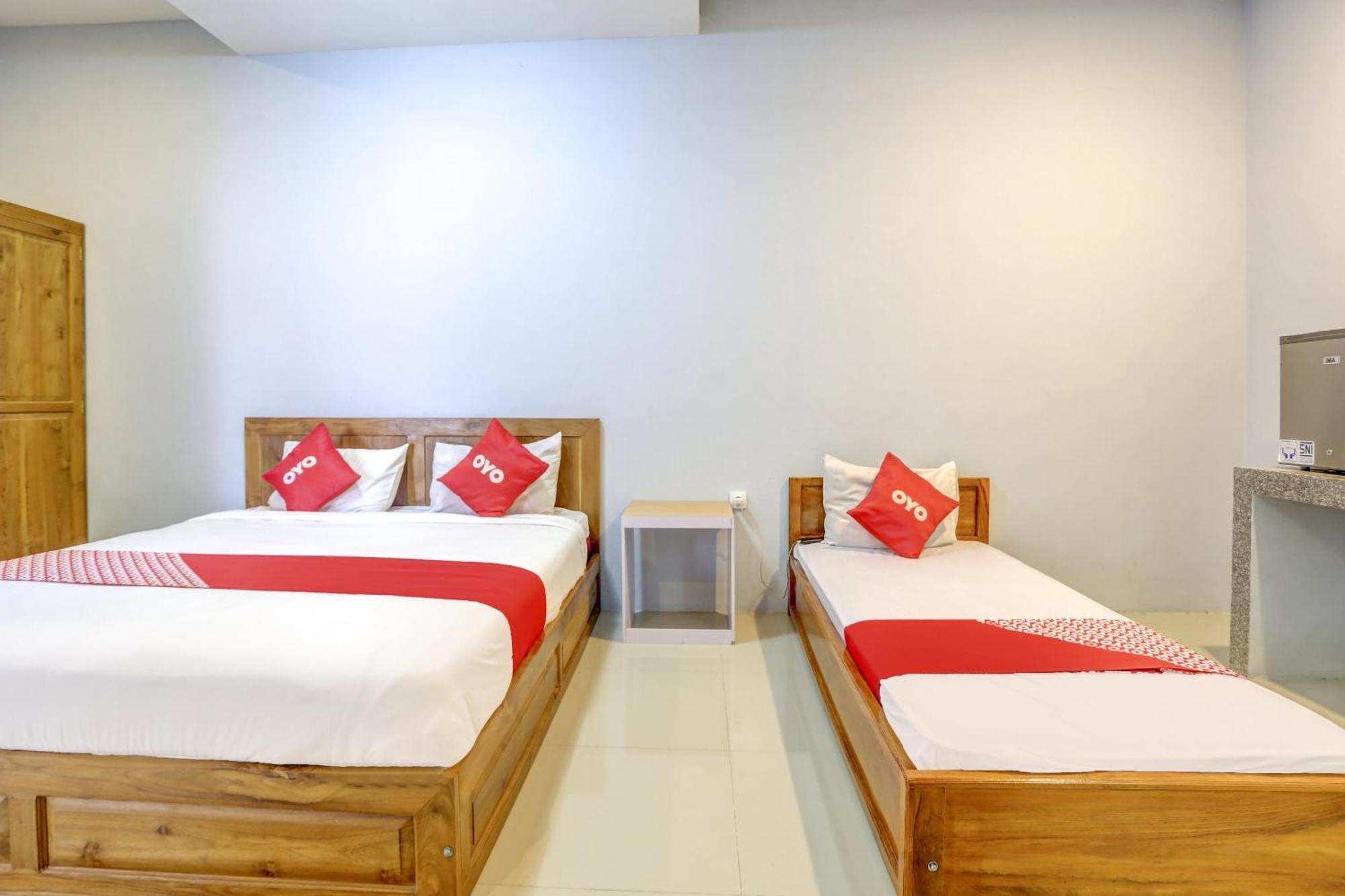 Super Oyo 1579 Kate'El Inn Banyuwangi  Exterior foto