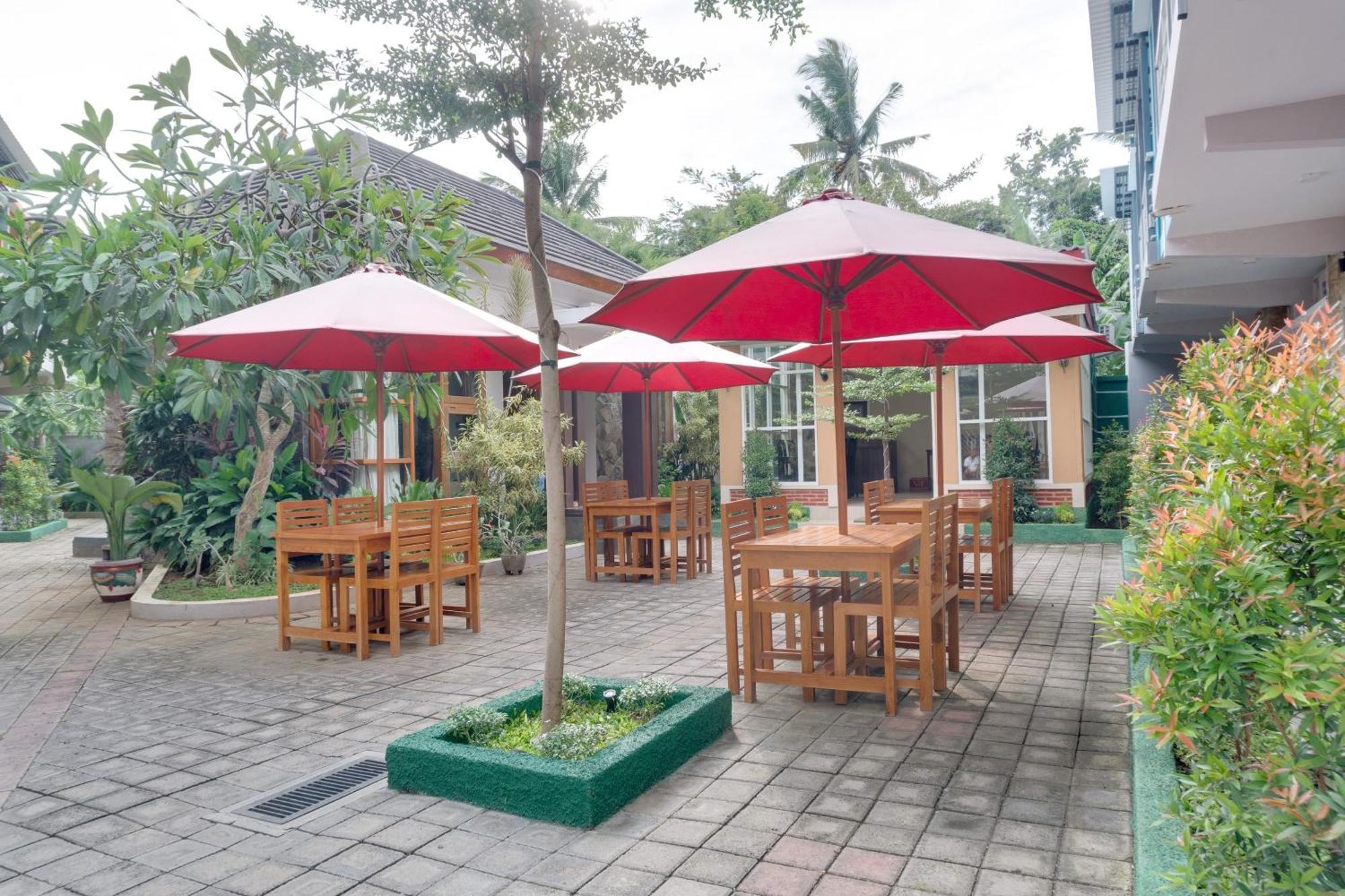 Super Oyo 1579 Kate'El Inn Banyuwangi  Exterior foto